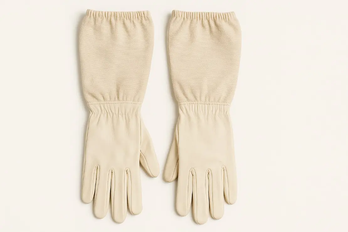 Welche Imkerhandschuhe sind für sicheren Bienenkontakt geeignet?