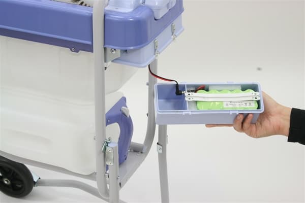 Bienen-Abkehrmaschine mit Akkubetrieb von Swienty