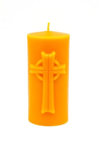 Bienenwachskerze Motiv Kreuz von Imkerei Dolomitenbiene